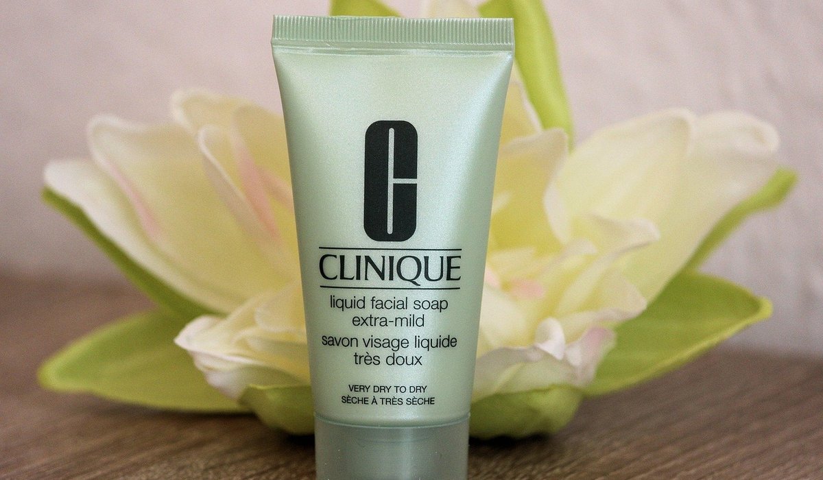 Building a skincare routine for sensitive skin