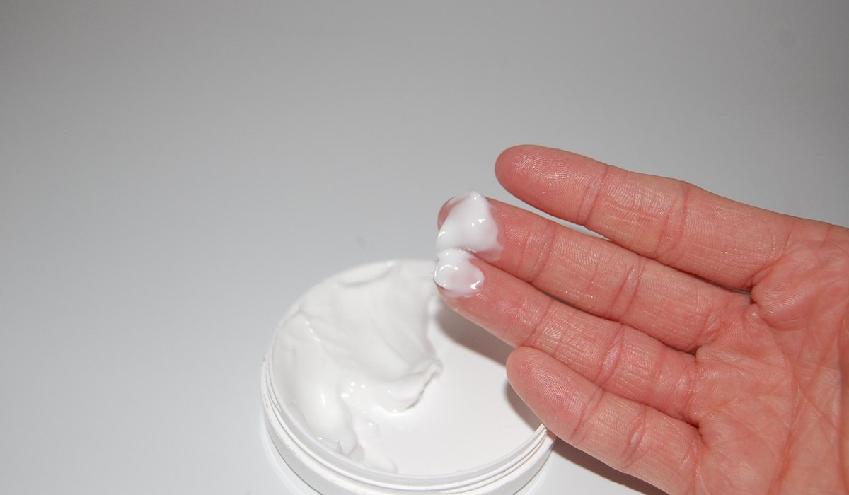 How to apply steroid creams safely